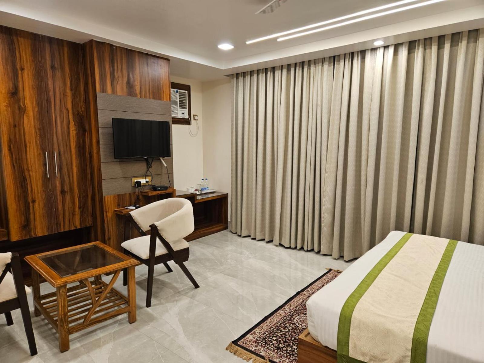 Hotel Maa Laxmi Palace Deoghar Kültér fotó