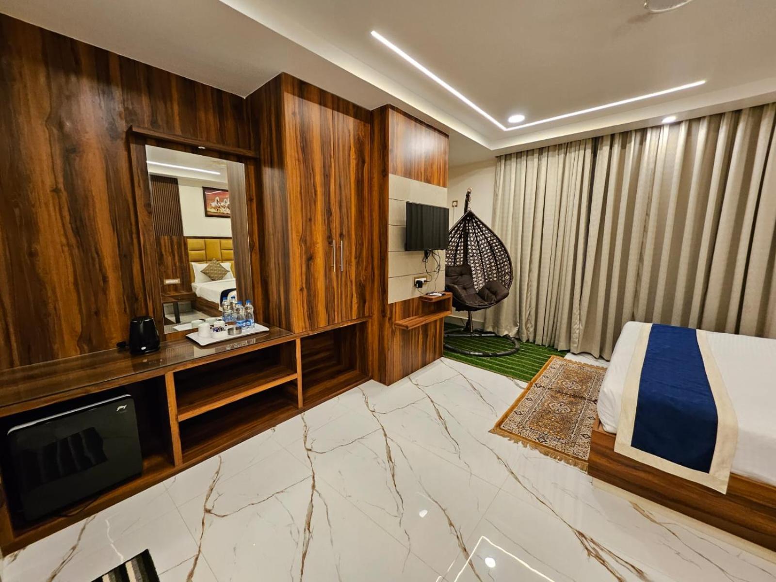 Hotel Maa Laxmi Palace Deoghar Kültér fotó